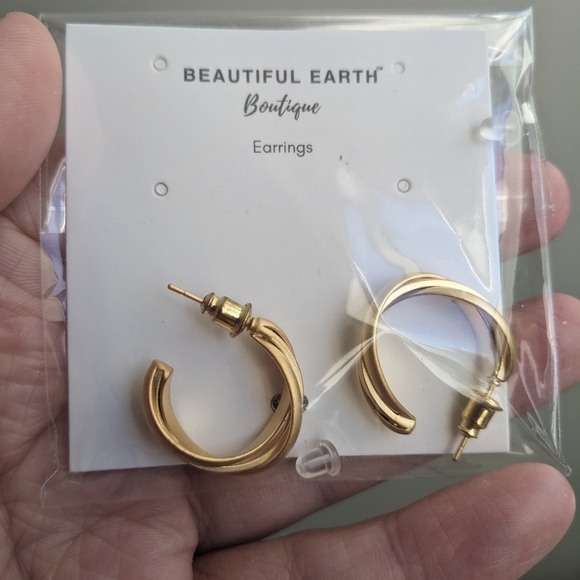 Matte Gold Twist Hoop Earrings - Picture 1 of 2